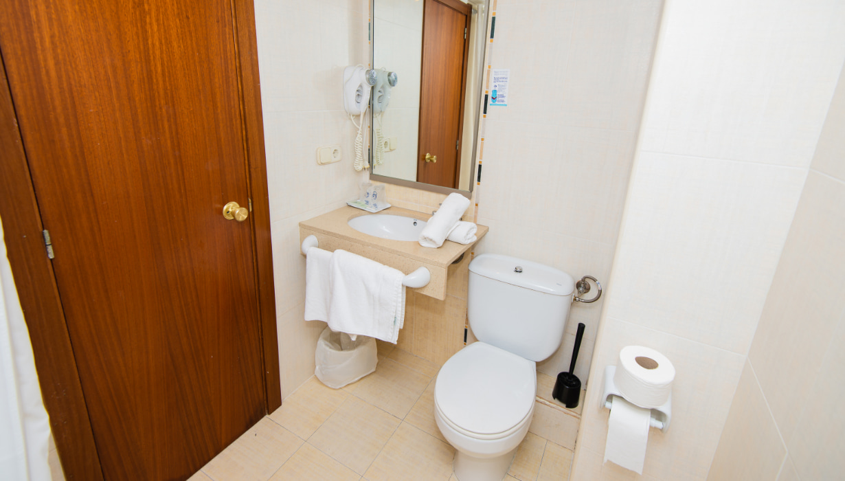Bathroom of one of the hotel's Double with Pool View room